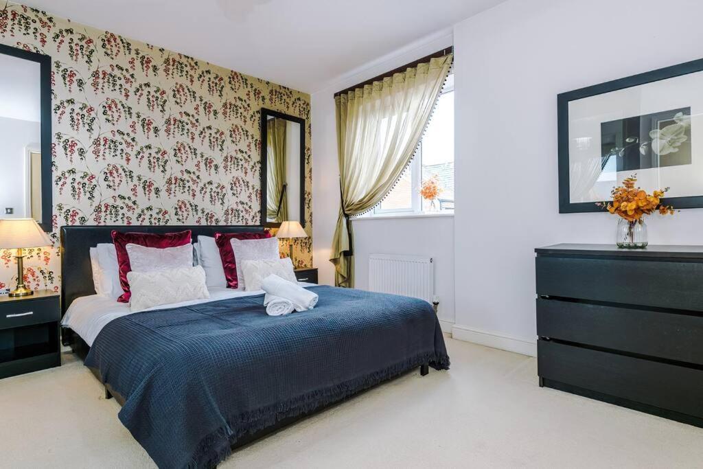 Stylish Townhouse Chester City Centre With Parking Εξωτερικό φωτογραφία