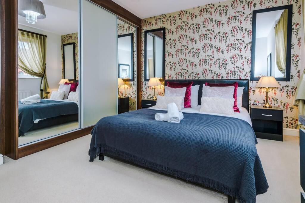 Stylish Townhouse Chester City Centre With Parking Εξωτερικό φωτογραφία